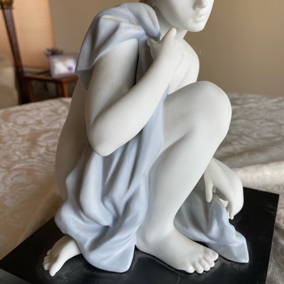 RETIRED 2004 ‘SOOTHING REFLECTIONS’ Lladro item# 01016888 - Picture 10 of 15